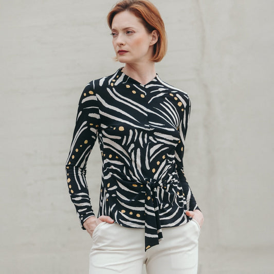 Clara Sunwoo Recommended - Center Front Tie Top - Dots & Stripes