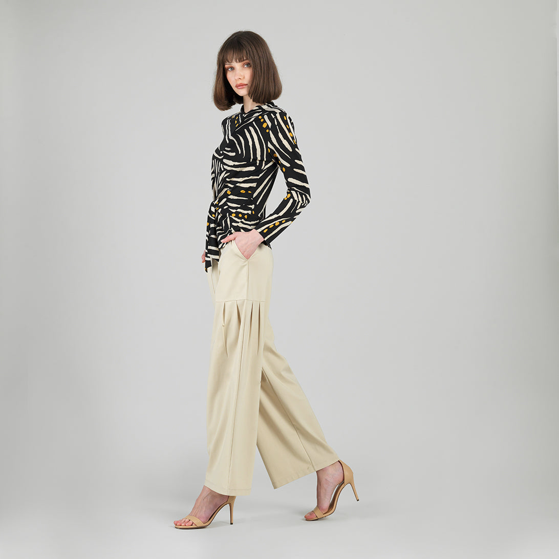 Clara Sunwoo Recommended - Center Front Tie Top - Dots & Stripes