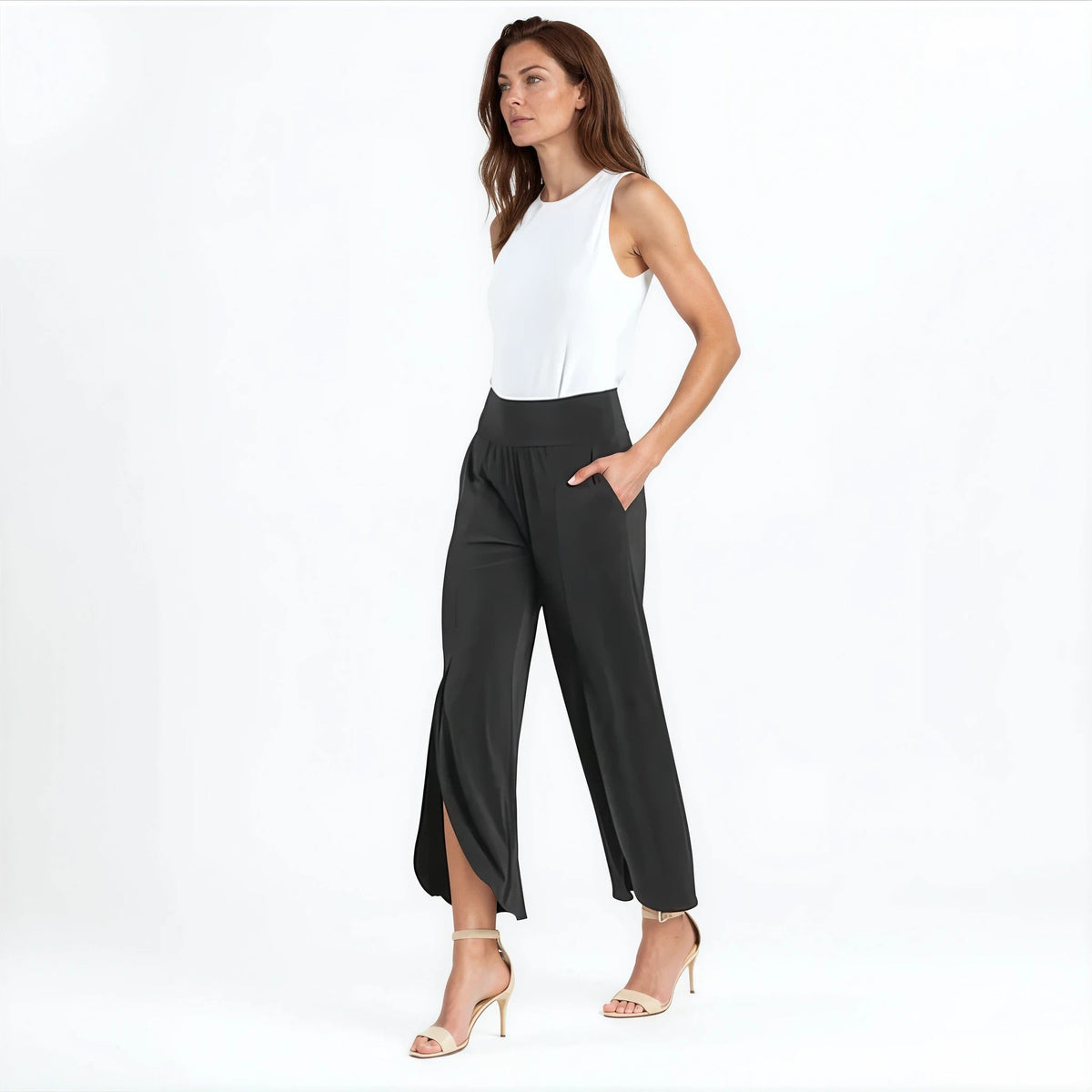 Clara Sunwoo Recommended - Front Slit Ankle Petal Pant - Black