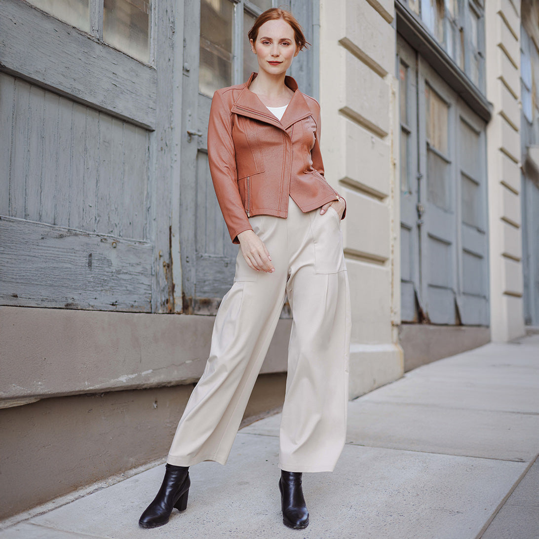 Clara Sunwoo Latest - Rayon-Ponte Knit - Pleated Wide Leg Pocket Pant - Khaki