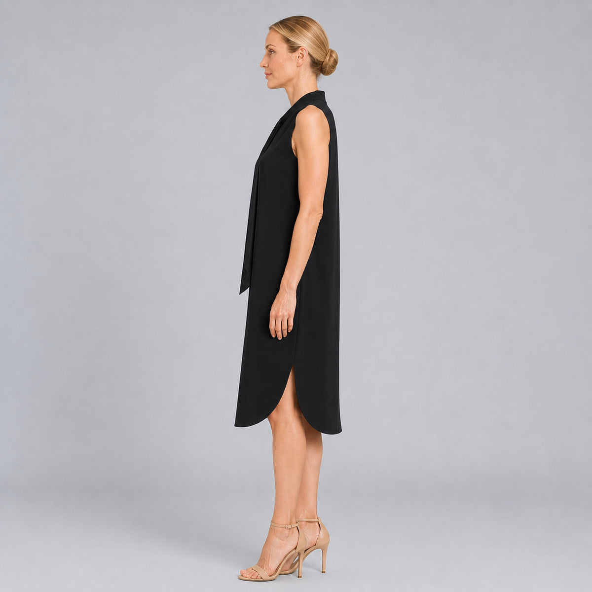 Clara Sunwoo Quality - V-Neck Tie Midi Dress - Black