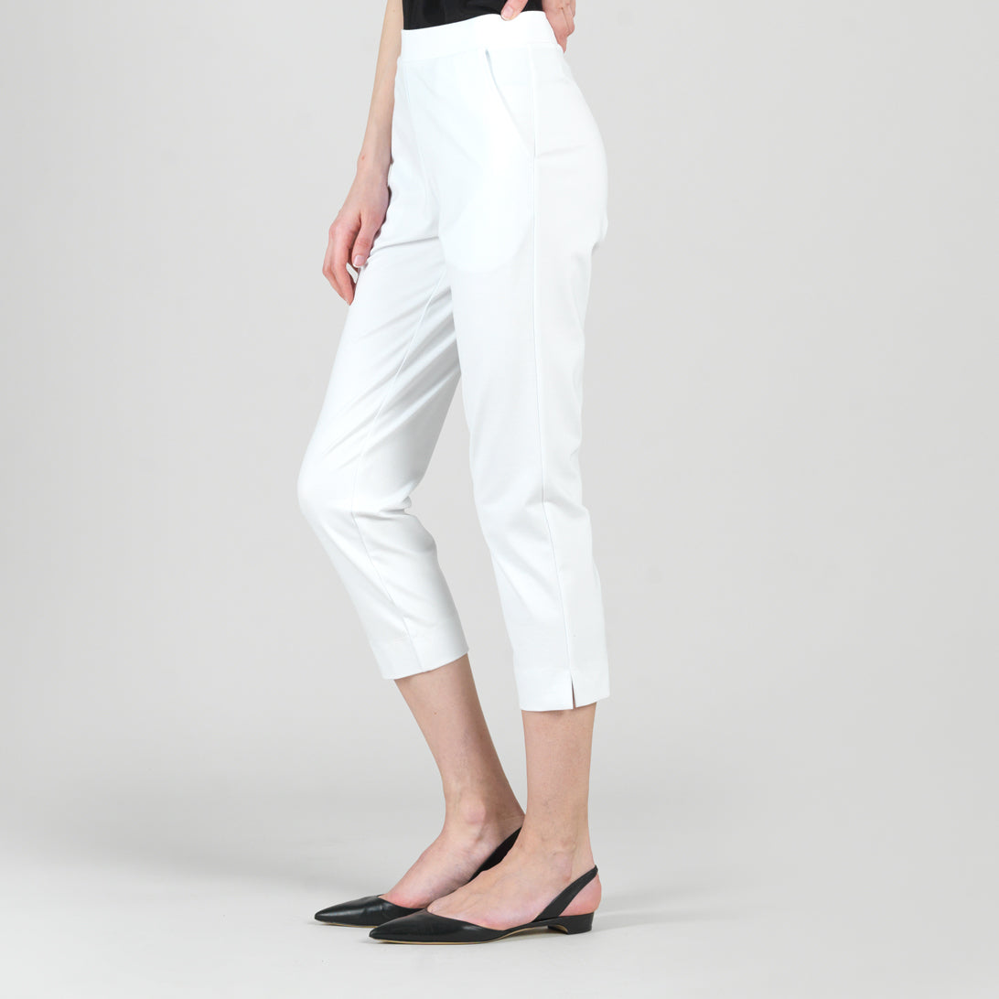 Clara Sunwoo Quality - Rayon-Ponte Knit - Pull-On Pocket Capri - White - Final Sale