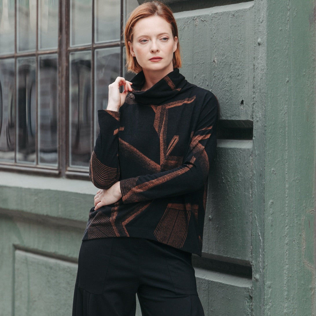 Clara Sunwoo Popular - Lightweight Cozy - Tipped Hem Sweater - Linear Geo - Final Sale
